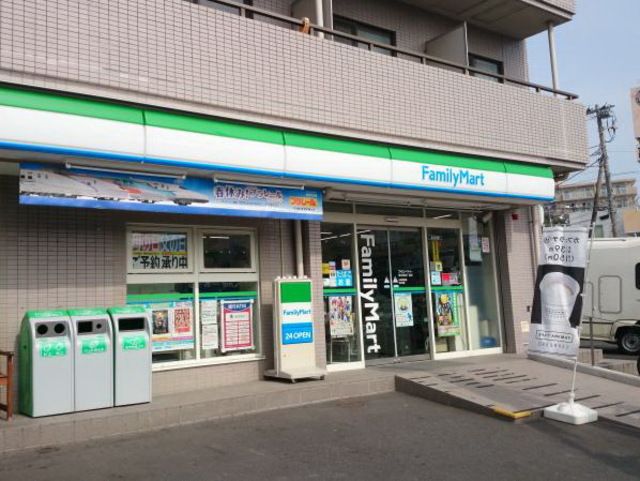 コンビニ　ファミリーマート東寺尾四丁目店（コンビニ）まで430m