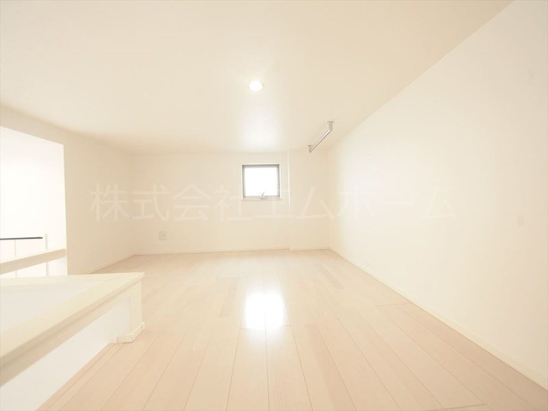 その他部屋・スペース　上段ロフト5.1帖（収納でもお部屋でも使えます）同型写真