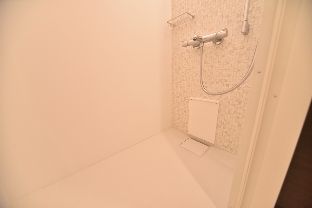 バス・シャワールーム　シャワールーム