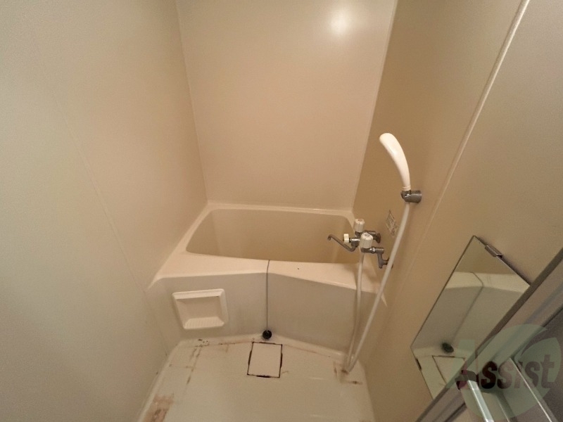 バス・シャワールーム　ユニットバスです。疲れを癒すのに欠かせませんね！