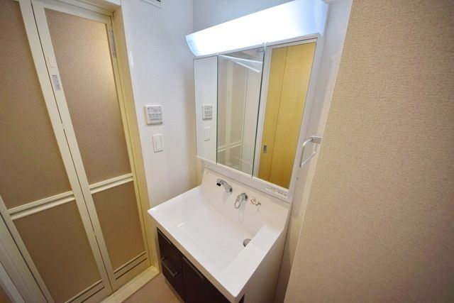 洗面設備　★便利な独立洗面台★