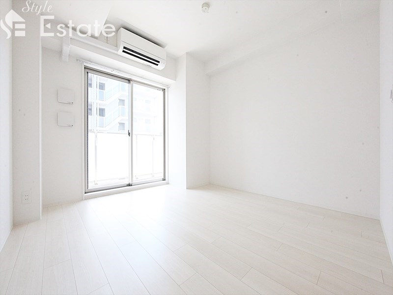 居室・リビング　内装