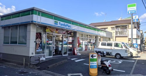 コンビニ　ファミリーマート 福岡鳥飼三丁目店（コンビニ）まで459m