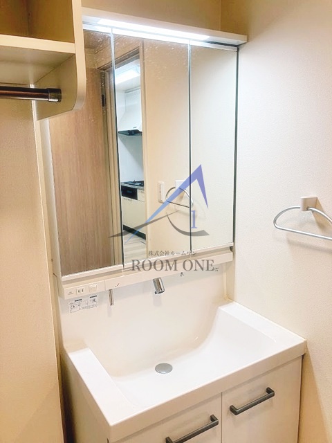 洗面設備　洗面台です。