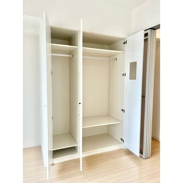 収納　洋室収納