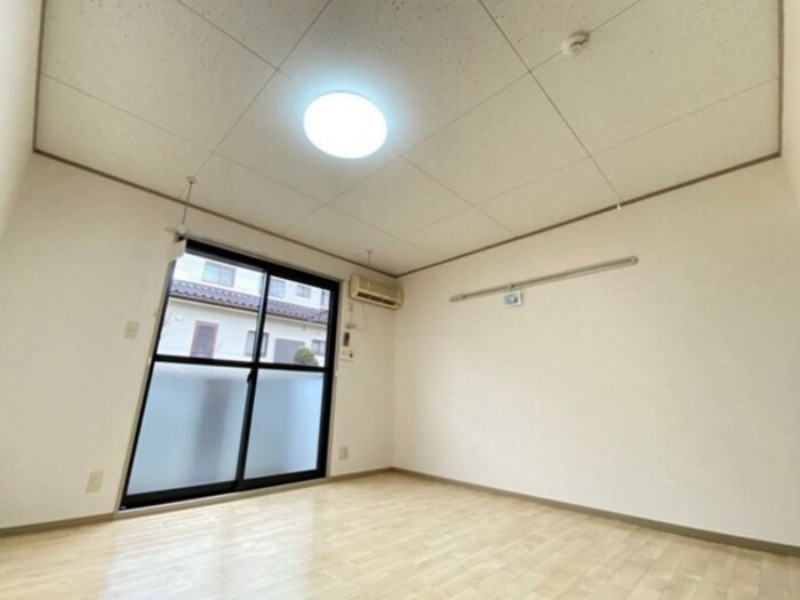 居室・リビング　図面と現状に相違がある場合には現状を優先