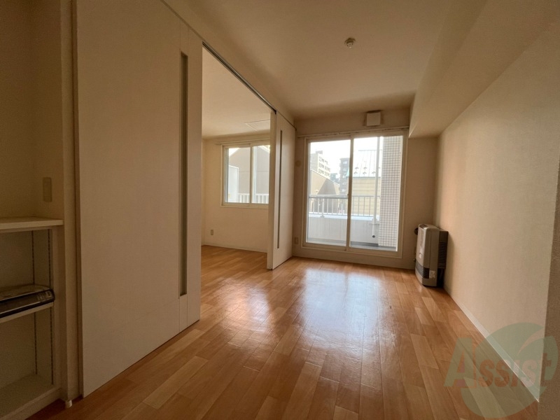 居室・リビング　広くてキレイなお部屋が広がっていて、充実した生活が送れそう。