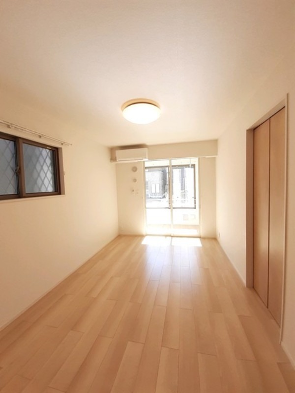 居室・リビング　図面と現状に相違がある場合には現状を優先