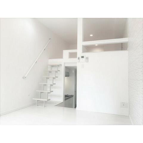 居室・リビング　室内