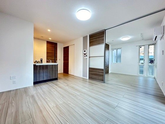 居室・リビング　※別部屋の写真です