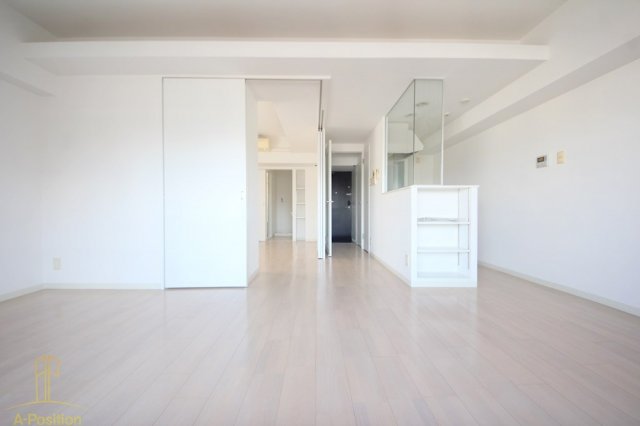 居室・リビング　ベルフェリーク天満橋