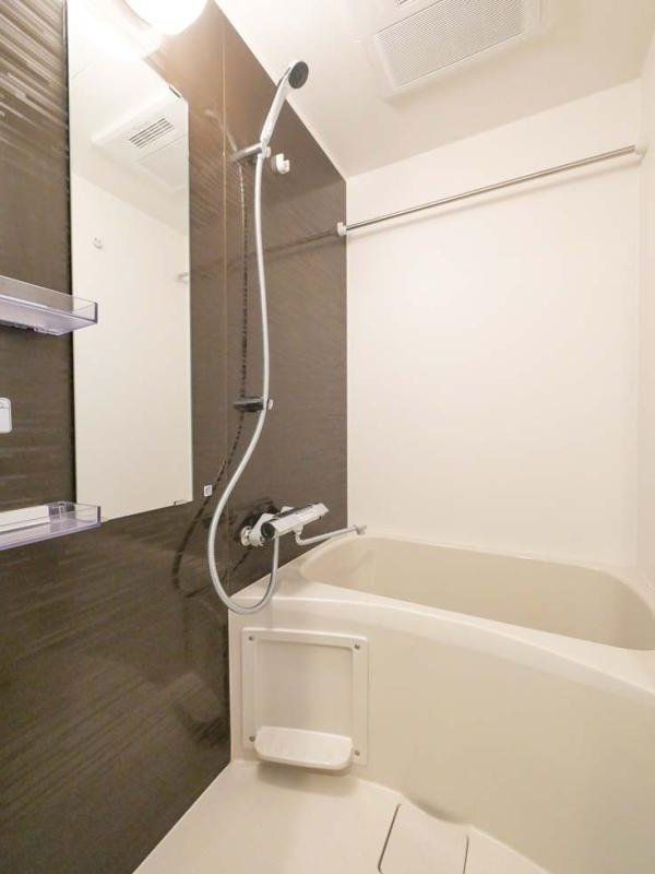 バス・シャワールーム　バスルーム