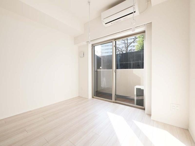 居室・リビング　室内