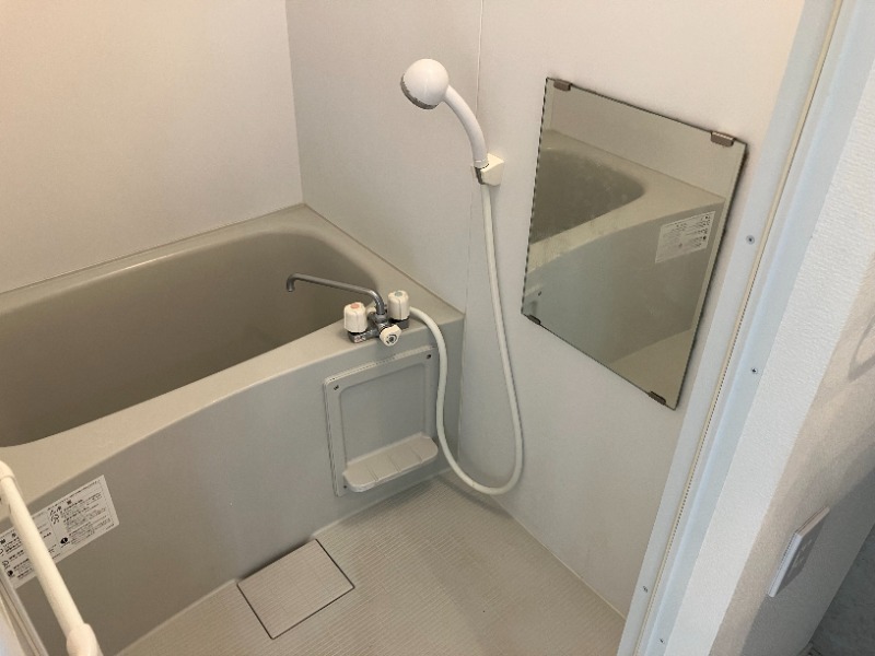 バス・シャワールーム　バス