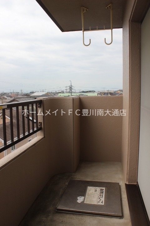 バルコニー　同型別部屋写真