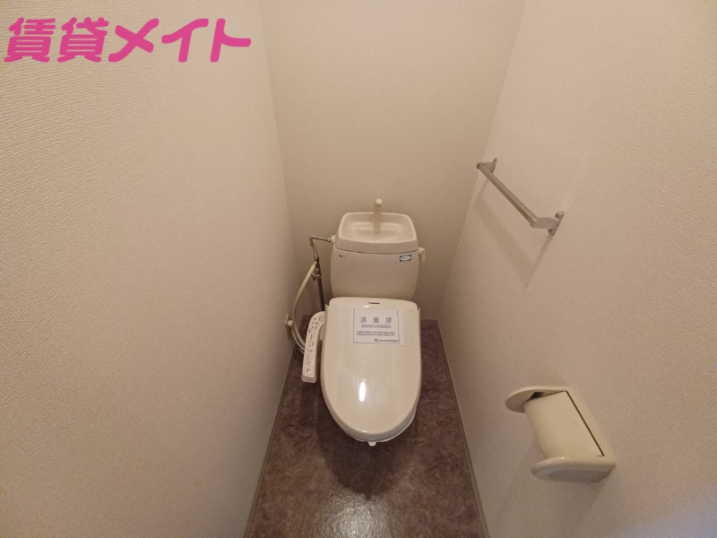 トイレ　同型参考写真