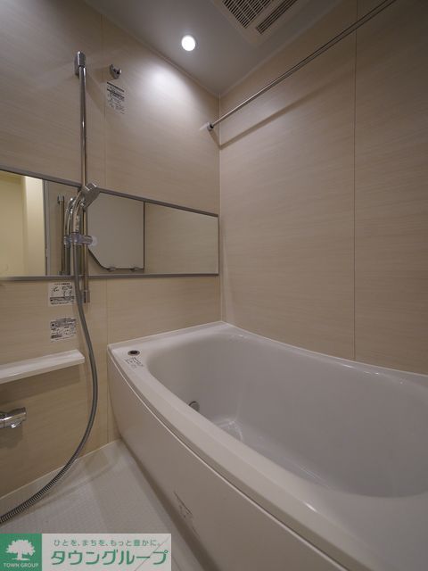 バス・シャワールーム　※写真は同タイプ住戸です。