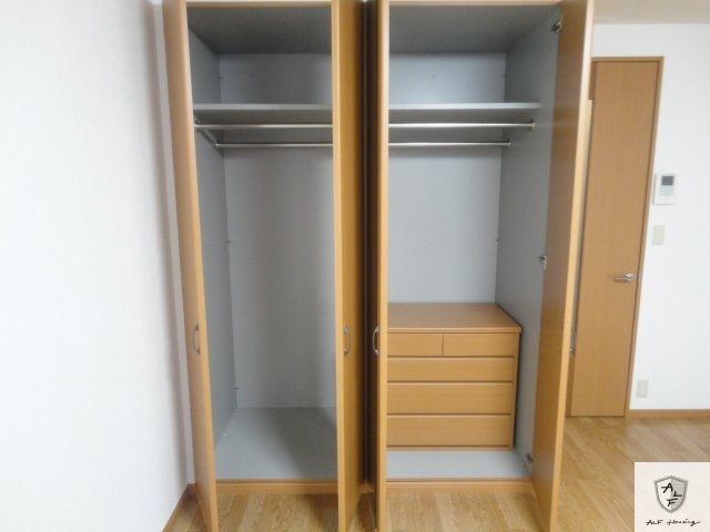 収納　クローゼット