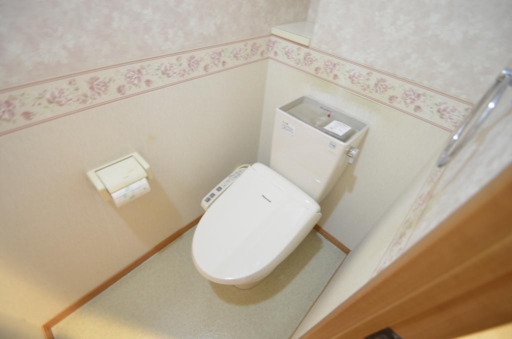 トイレ　シャワー付トイレ