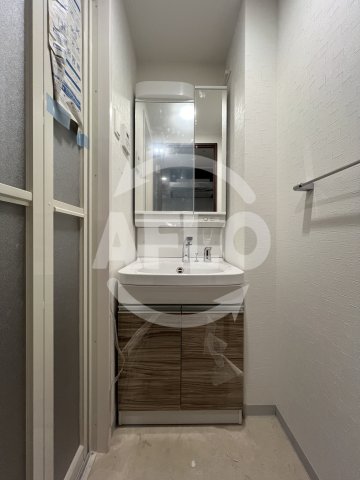 洗面設備　フォーリアライズ大正ノーブル　独立洗面台