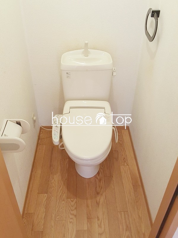 トイレ　ウォシュレット付きトイレ！