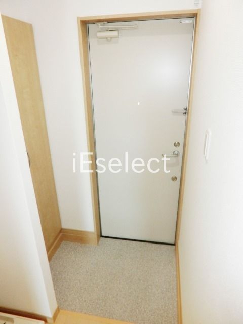 玄関　シューズボックスのある玄関