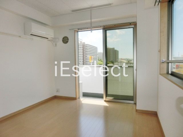 居室・リビング　充実設備のきれいなお部屋です。