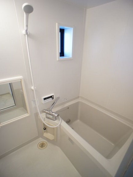 バス・シャワールーム　日々の疲れをリセットできる浴室です♪
