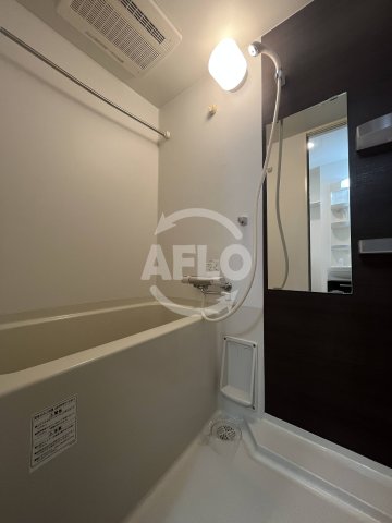 バス・シャワールーム　ラクラス新大阪　浴室