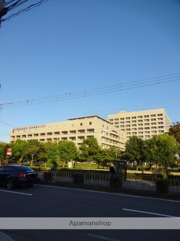病院　大阪府立急性期・総合医療センター（病院）まで522m