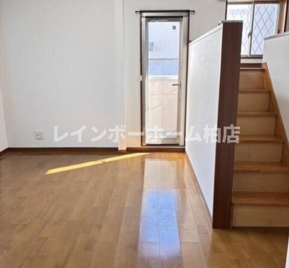 その他部屋・スペース　室内の階段です