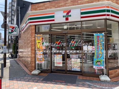 コンビニ　セブン-イレブン 横浜伊勢佐木町７丁目店（コンビニ）まで83m
