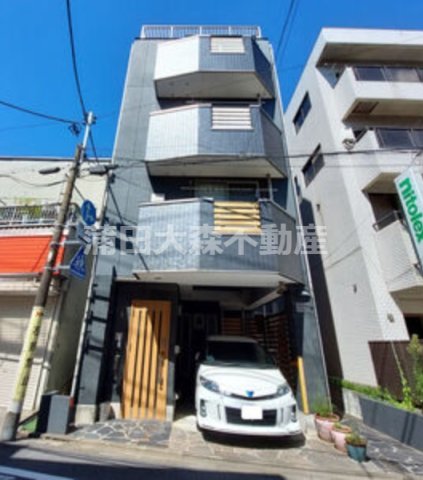 建物外観　2010年11月築　鉄骨造地上4階建て総戸数4戸の人気賃貸マ