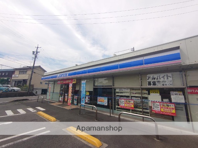 コンビニ　ローソン（コンビニ）まで642m