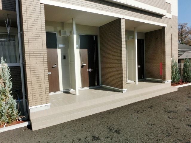 エントランス　こちらがエントランスになります