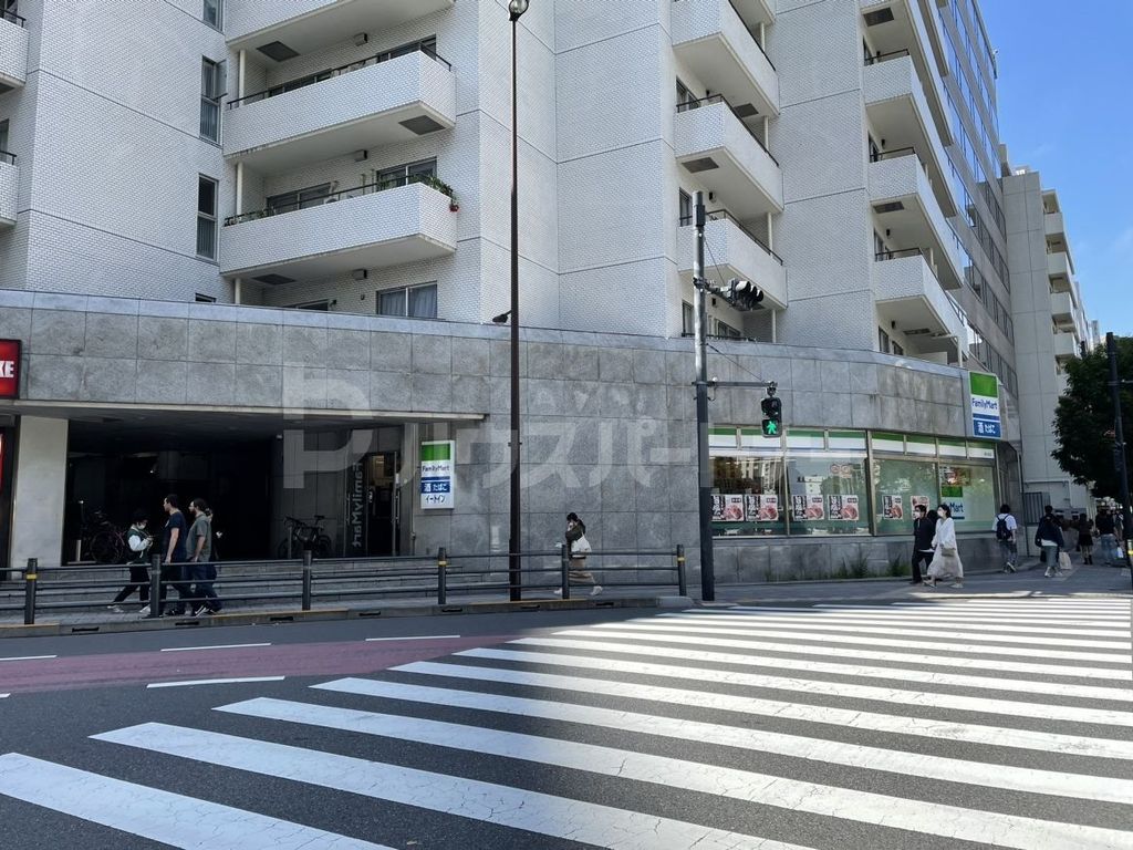 コンビニ　ファミリーマート　東池袋店（コンビニ）まで70m
