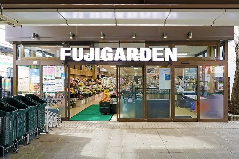 スーパー　富士ガーデン シァル保土ケ谷店（スーパー）まで595m