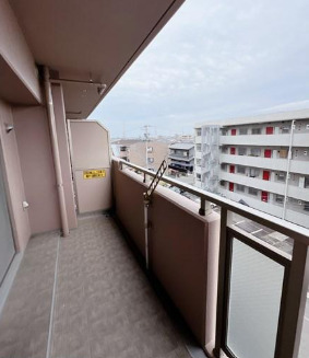 バルコニー　写真は別居室のものです。