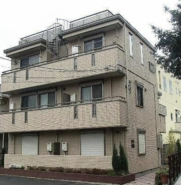 エントランス　清潔感あるエントランス