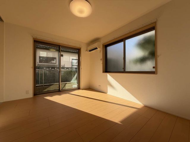 べレオ新田の居間写真