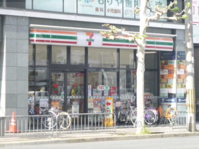 コンビニ　セブンイレブン京都大宮後院通店（コンビニ）まで160m