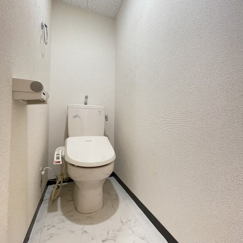 トイレ　同仕様タイプです