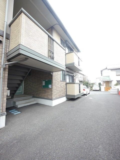 エントランス　★建物のエントランスです★
