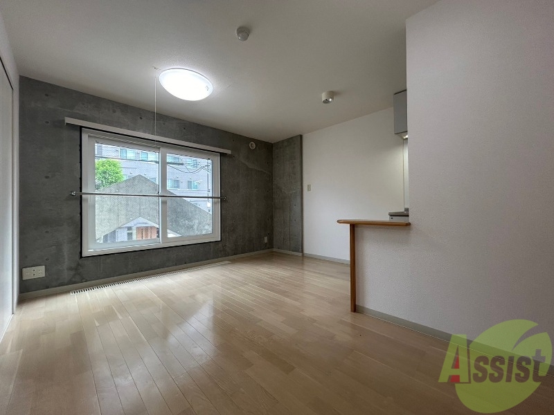 居室・リビング　広くてキレイなお部屋が広がっていて、充実した生活が送れそう。