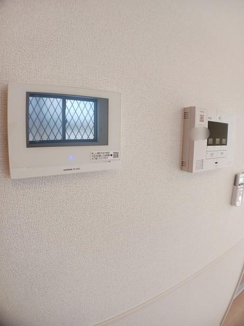セキュリティ　モニター付きインターホン
