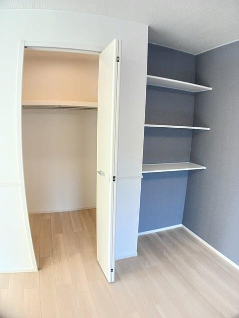 収納　ウオークインクローゼット