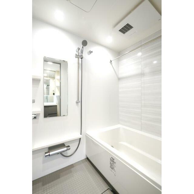 バス・シャワールーム　※室内写真は全て同じタイプ別部屋の写真になります。