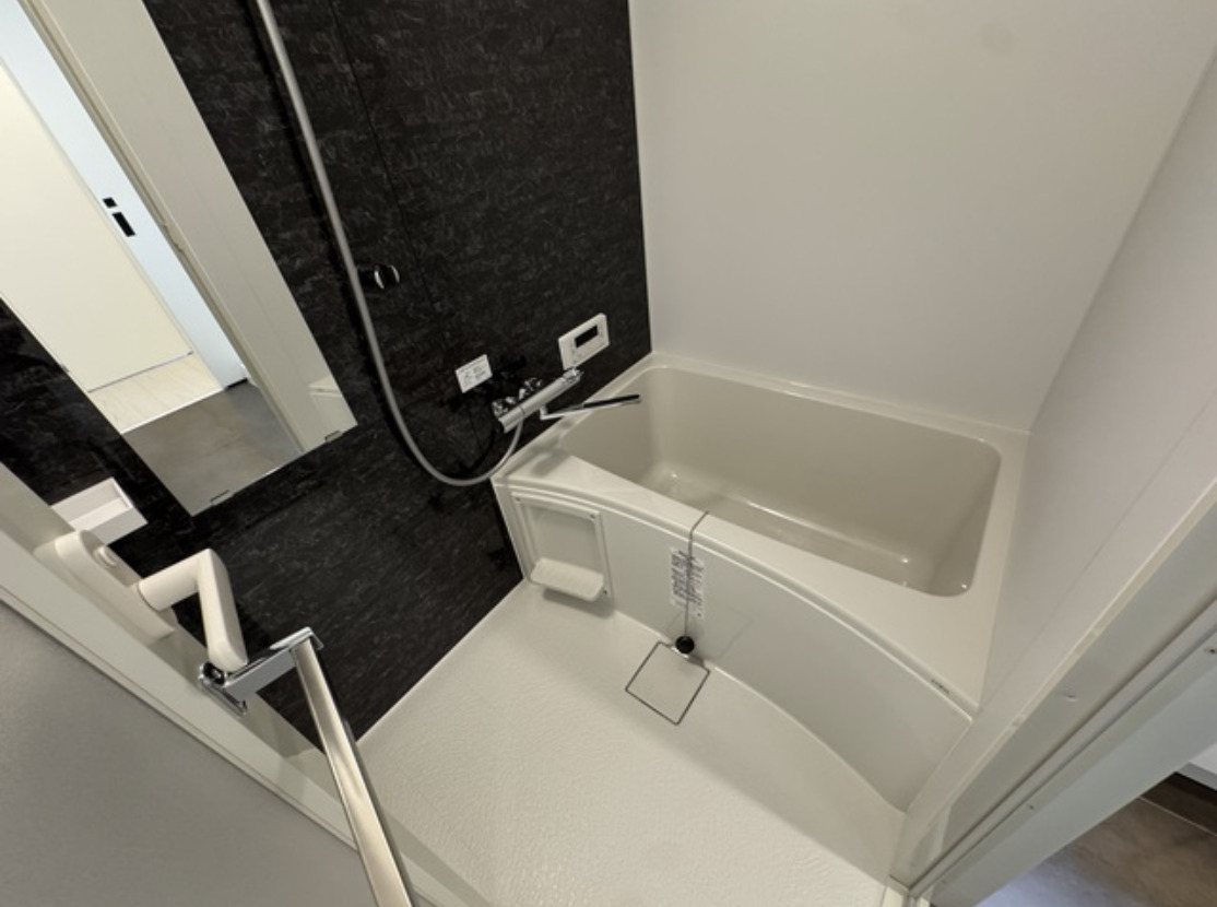 バス・シャワールーム　写真は同タイプ住居です。