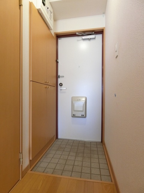 玄関　図面と現状に相違がある場合には現状を優先