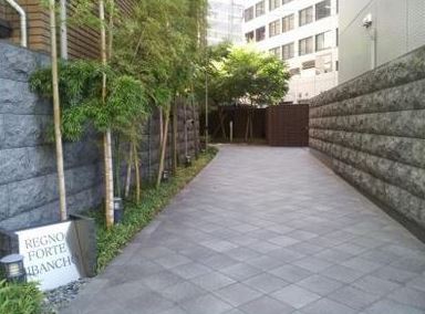 エントランス　レグノ・フォルテ二番町
